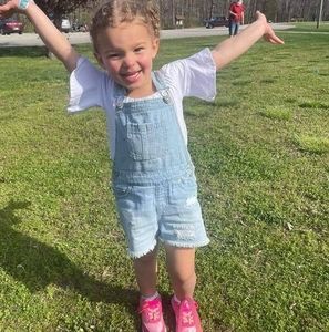 Meet your Posher, Claudette